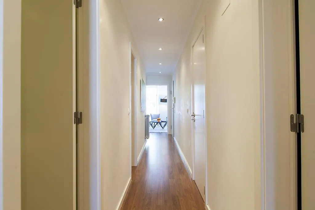 Joivy Stunning 3Br Apt With Balcony, Nearby Saldanha Subway & Ist Appartement Lissabon Portugal