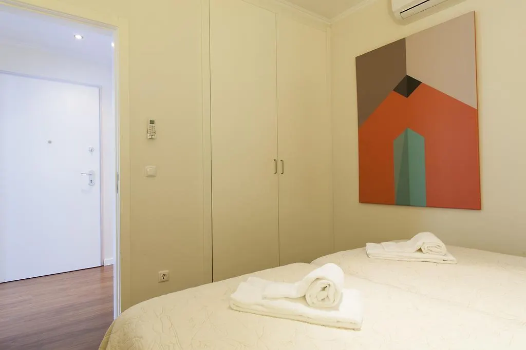 Joivy Stunning 3Br Apt With Balcony, Nearby Saldanha Subway & Ist Appartement Lissabon