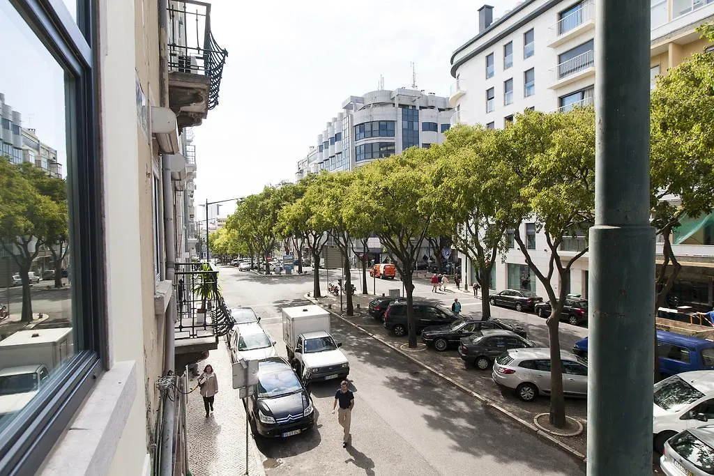 Joivy Stunning 3Br Apt With Balcony, Nearby Saldanha Subway & Ist Appartement Lissabon