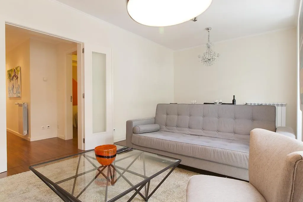 Joivy Stunning 3Br Apt With Balcony, Nearby Saldanha Subway & Ist Appartement Lissabon